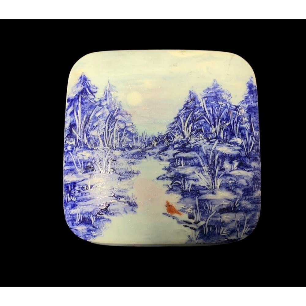 Vnt Heinrich Porcelain Trinket Box Nature Red Cardinal Bird/Trees White & Blue